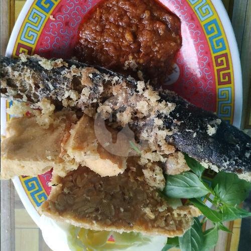 Ati Ampela Kremes + Nasi + Sambal menu Pecel Lele Kremes Pak Eko, Kasihan