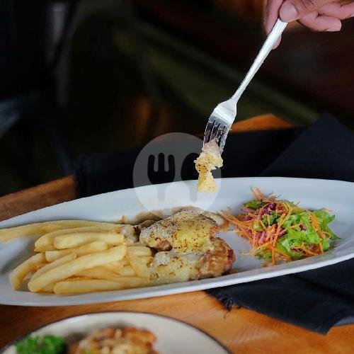 Chicken Steak menu Kedai Gula Jawa Resto, Semarang Selatan