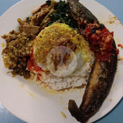 Nasi Gulai Kepala Kakap menu Masakan Padang Selamat Baru, Dr Radjiman