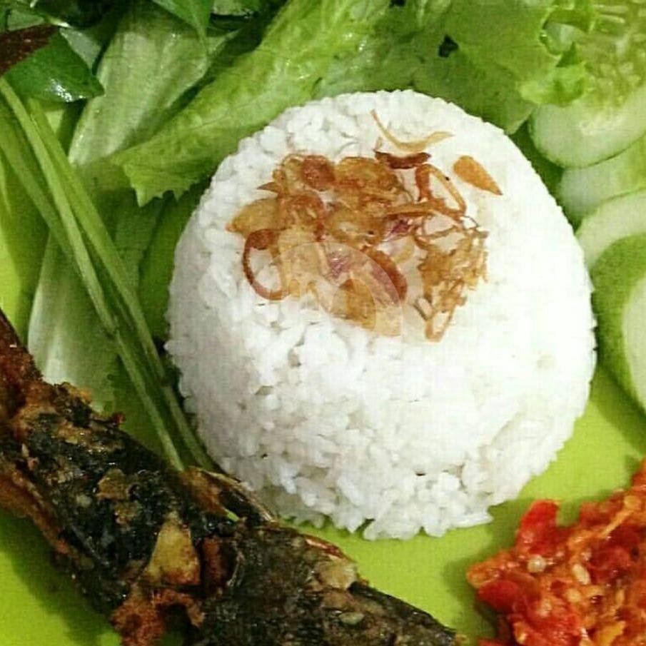 Nasi Belut + Ikan Wader menu Endulita Sambal Belut, Blulukan
