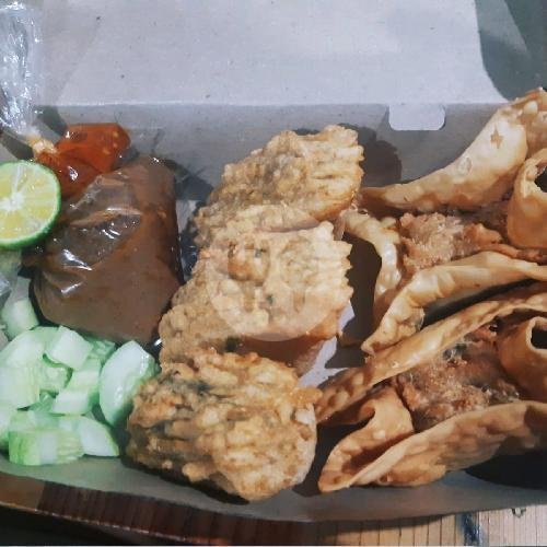 Baso + Batagor Kuah menu Cuanki Batok, Dago 357
