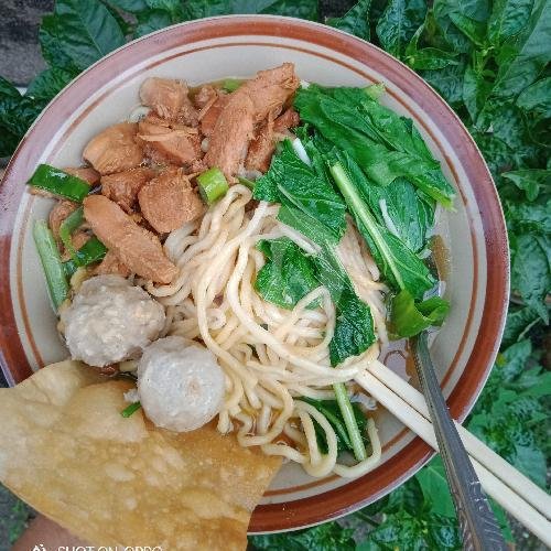 Mie Ayam Bakso Jumbo menu Bakso dan Mie Ayam Nugroho, Wahid Hasyim