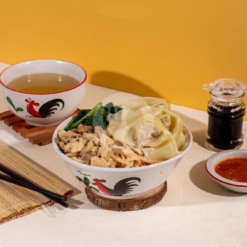 Bakmi Ayam Pangsit Goreng Regular menu Bakmi Boy Santa, Cikajang