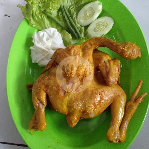 Ayam Goreng Utuh menu Penyetan Pak Man, Rogoyudan