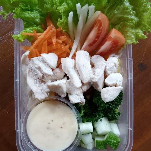 Toping Ayam + Telur menu Melt Salad, Sukun Raya