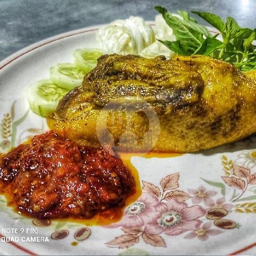 Nasi putih menu Warung Bebek Semoga Jaya, Sambiroto