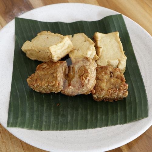 AYAM GORENG REMPAH MADURA menu PAWON UMIK IDA, Jl Pucang Anom Timur No 1a