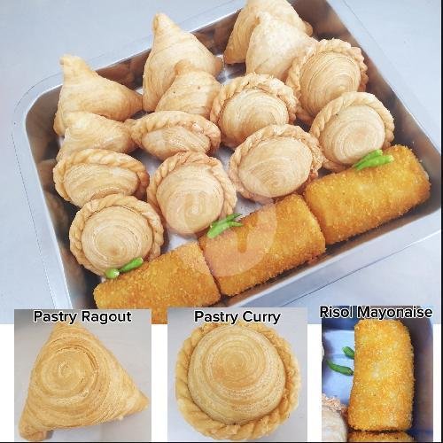 1 Pcs Risol Mayonaise (Favorite) menu Sate Ayam Blora Subekti