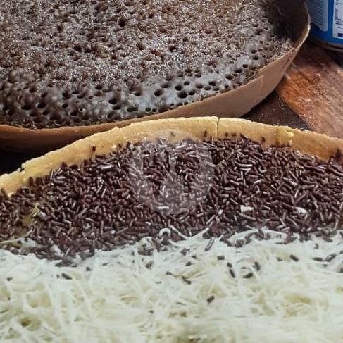 Review Martabak Bangka Pertigaan Brigif1: Surga Kuliner di Ciganjur