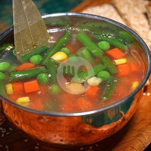 Shorbat Khoudar (Clear Vegetables Soup) menu Shisha Cafe, Menteng
