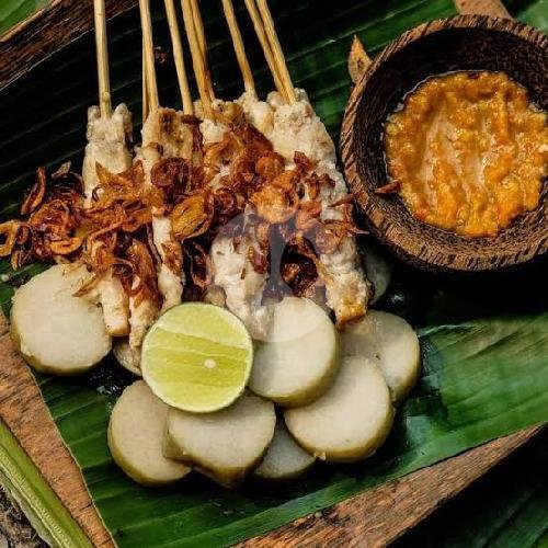 Slorot Sate Taichan Campur Kulit menu Sate Ayam Slorot Cak Ari