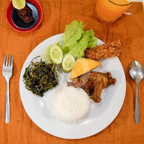 Paket B (Dada) menu Ayam Goreng Pemuda Surabaya, Terusan Pasir Koja