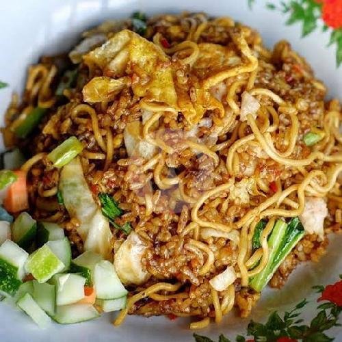 Nasi Goreng Campur Mie menu Nasi Goreng Mas AGUS 'Warung Goyang Lidah', Manggarai