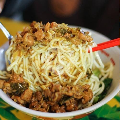 Pangsit Kuah Bakso menu Mie Ayam Bakso Gajah Mungkur 313, Cipinang Bali