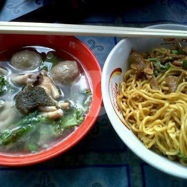 Mie Ayam Pangsit menu Mie Baso & Yamin Selera Juragan, Permata Biru