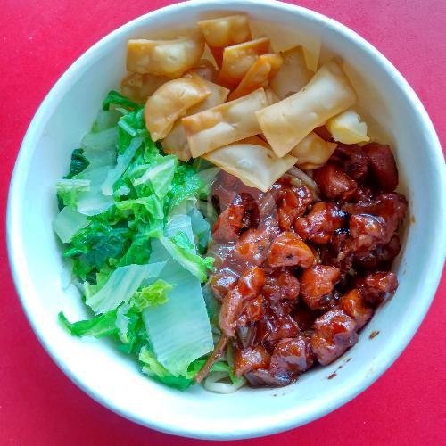 Mie Baso Pangsit Jontor menu Ayam Gepuk, Cumi Asin Dapur Paw, Cigadung