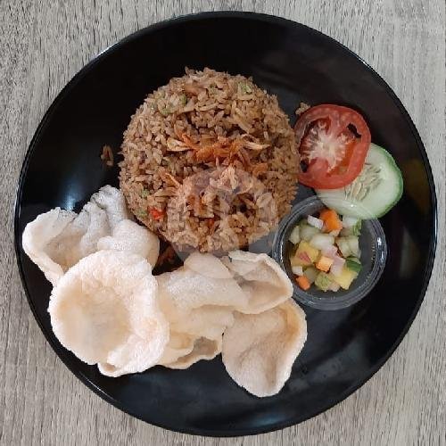 Review Nasi Kebuli Bang Ahmad: Tempat Cozy dengan Rasa Juara di Kalisari