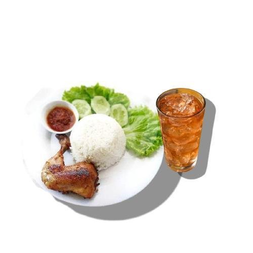 Review Menarik Ayam Goreng M. Andri di Babakan Jeruk: Makanan Lezat dan Pelayanan Ramah