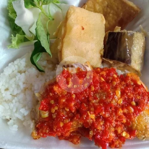 Sambal Ijo menu Dapoer Cabe Suroboyo, Tandes