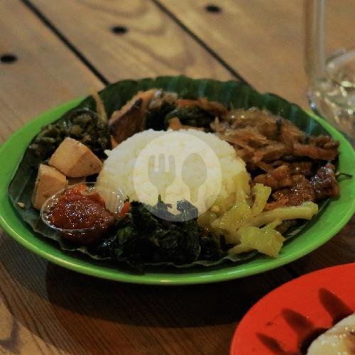 Pisang Owol Raja menu Wedangan Mantap, Pasar Kliwon