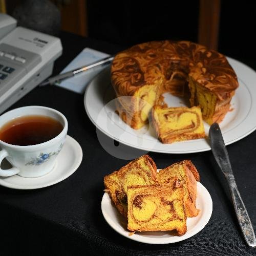 Bolu Marmer menu Khairana Cake & Cookies, Margoarum