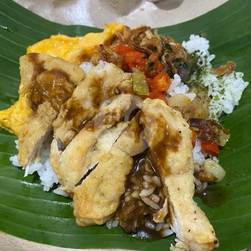 Ayam Pedas Korea Gochujang menu Bosu Rice, Garuda Mas