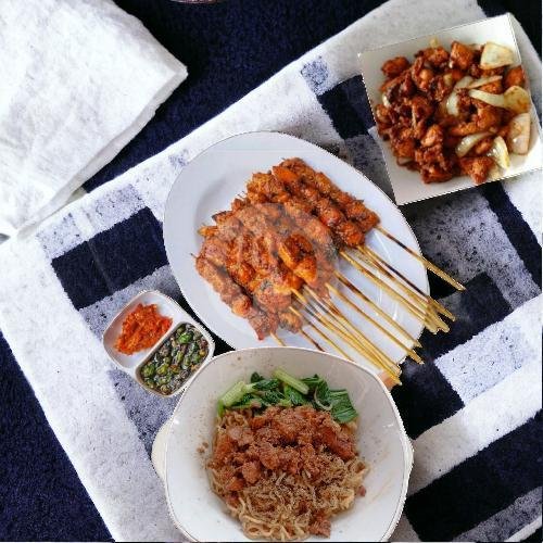 Review Sate Maranggi 99: Sate Lezat di Cirebon yang Bikin Ketagihan