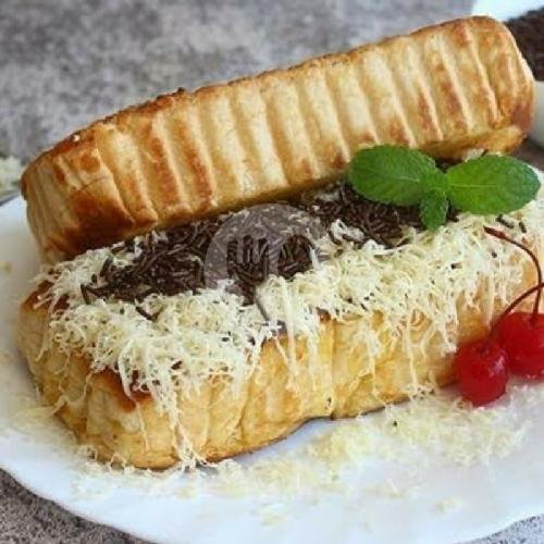 Roti Bakar Putra Bandung: Nostalgia Roti Bakar yang Menggugah Selera di Kebon Jeruk