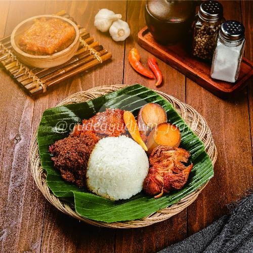 Paket G menu Gudeg Yu Djum, Kadipiro