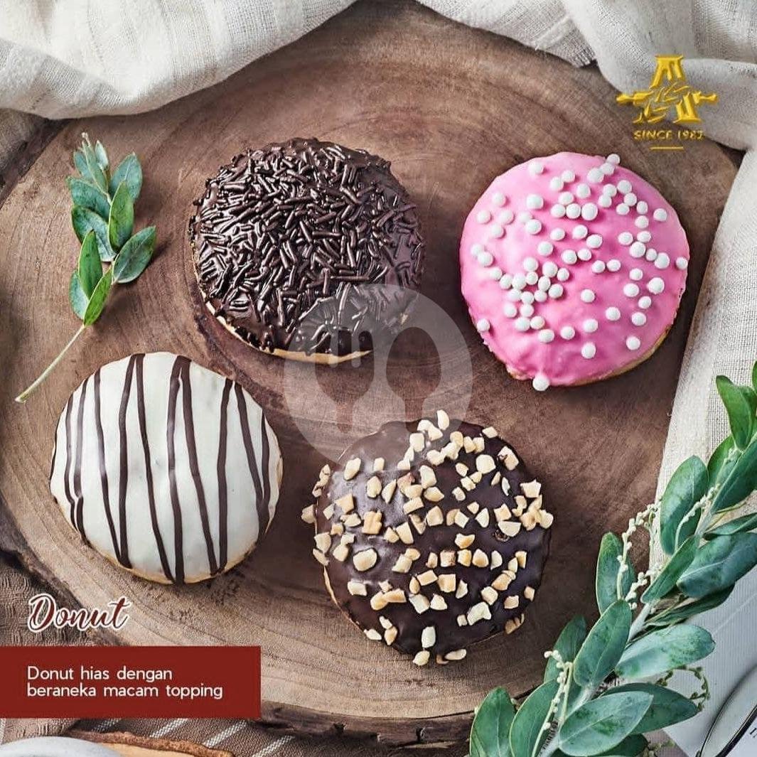 Donut menu Anita Family Bakery, Krampung