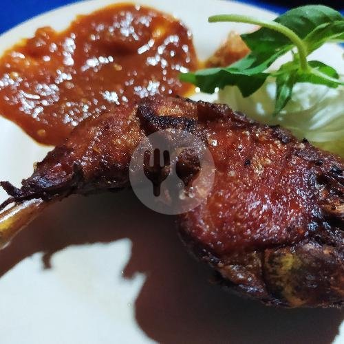 Nasi + Lele Goreng/Bakar + Tempe + Lalapan Sambal + Es Teh menu Warung Pecel Lele Cak Anto, Agro