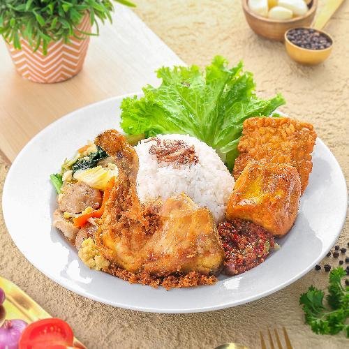 Paket Murah Kenyang Puas (Telor) menu Nasi Tangkar & Sop Abah Ading, Taman Bencong, Jl. Kertabumi