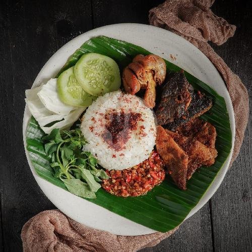 Pawon Umik Ida: Surga Kuliner di Jl Pucang Anom Timur Surabaya