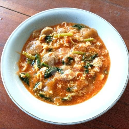 Seblak otak - otak + esteh menu Ngicip Seblak, Baso Aci & Es Cokelat, Sinduadi