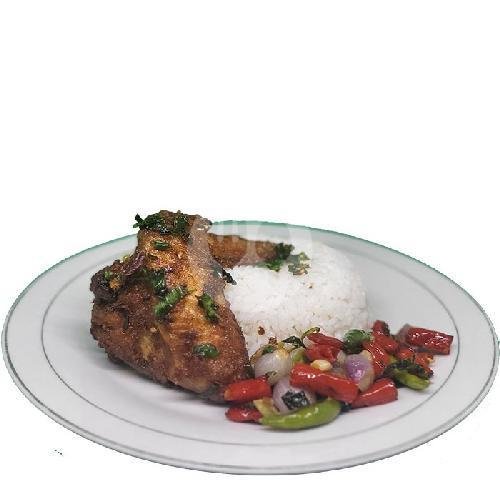 Nasi Goreng Telur Ayam menu Warung Makan Sari Eco, Monjali