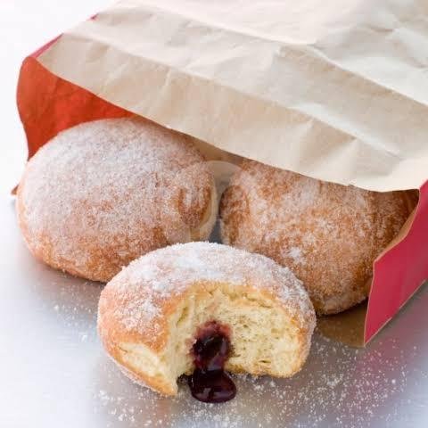 Isi Coklat menu Freshto Donat Kentang, Solo Grand Mall