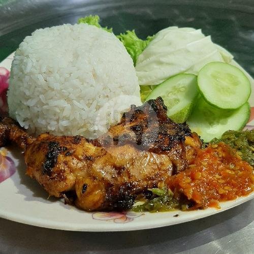 Paket Nasi Kenyang (Ayam Bakar Paha) menu Ayam Penyet Tulang Lunak Indrakila Kebumen , Menteng Wadas Timur