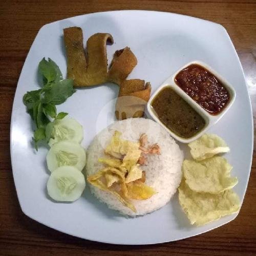 Nasi Uduk + Ayam (Potong) + Es Teh menu Nasi Uduk Rohmat, Gunungsari