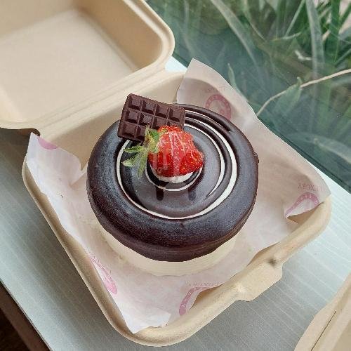 Review Big Berry Bakery: Pengalaman Kuliner Unik di Jl. Sultan Agung Tegal Selatan