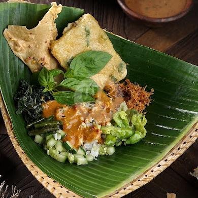 Nasi Tempong Banyuwangi menu Kuluban Cimahi Baros