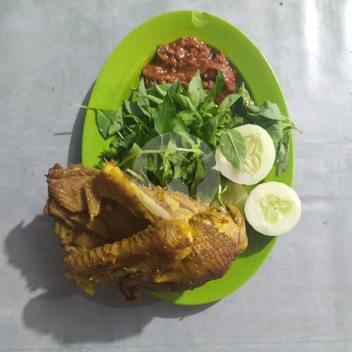 Bebek Paha menu Warung Empal Sapi Mbak Ris, Lawang