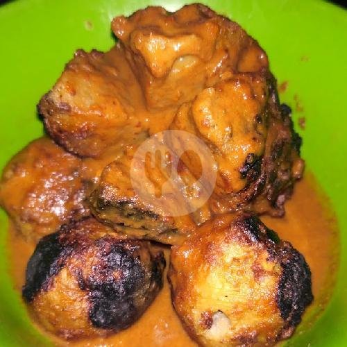 Suryami menu Bakso Bakar Sholeh, Pakisaji