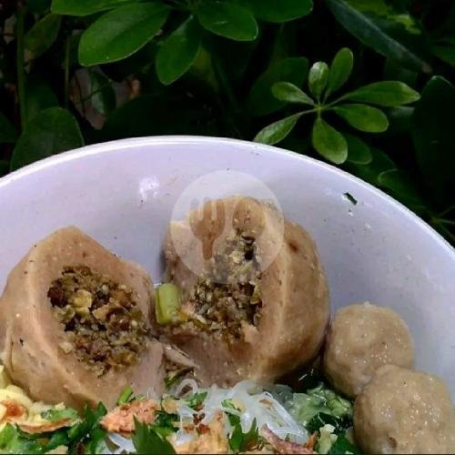 Review Bakso Mercon Pakde Dar: Surga Kuliner di Cirebon yang Wajib Dikunjungi