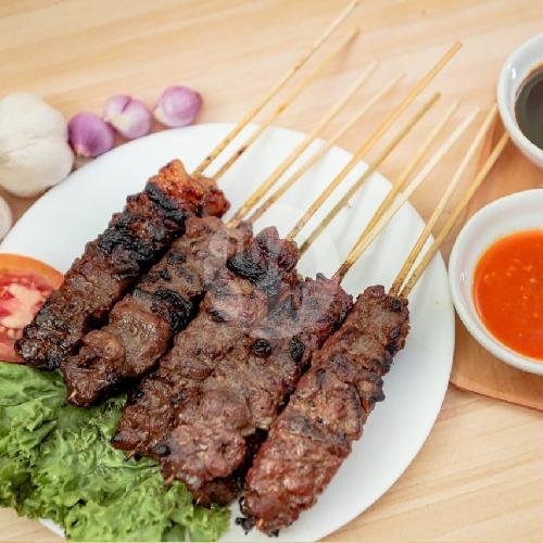 10 Tusuk Sate Babi menu Sate Babi Star, Lembah Dieng