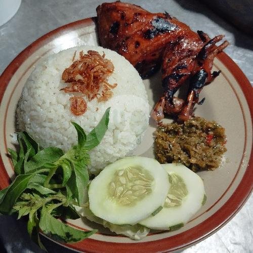 Ayam Bakar Dada menu Bubur Ayam dan Nasi Liwet Pertanian, Colomadu
