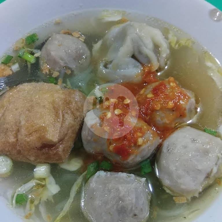 Bakso Cak Nur Mulyosari: Kenangan Manis dalam Setiap Suapan