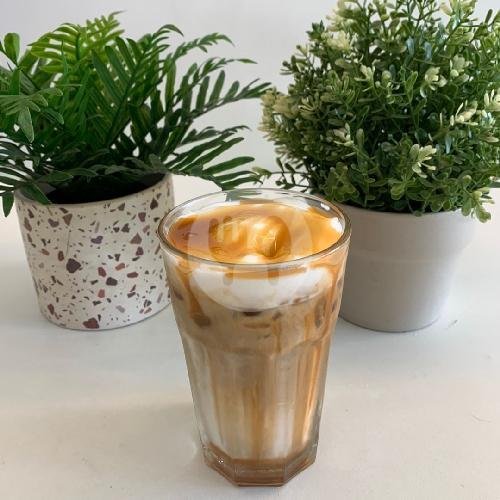 Iced Coffee Cold Brew menu Kopi Sentral, Cibabat