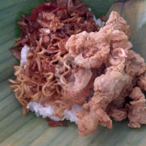 Pongset ikan asin menu Geprek Pongset Ali Belpas, Branjangan