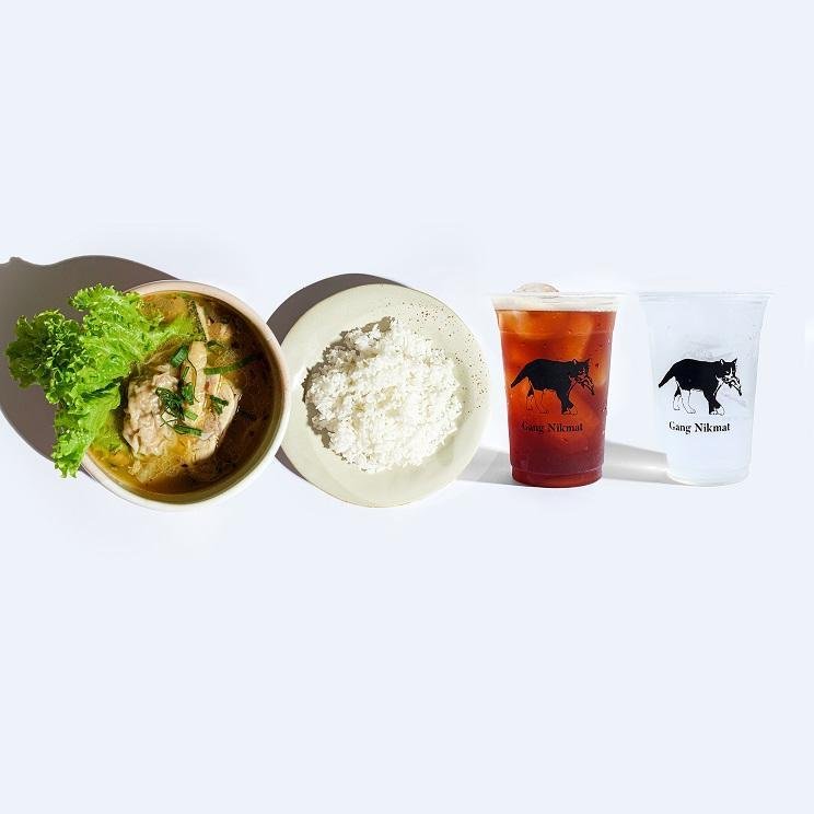 Ayam Gulung Isi Kuning Telur Asin menu Gang Nikmat, Cihapit