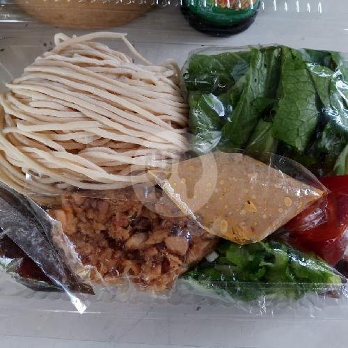 Yammie Polos Porsi Sedang menu Yammie Yummy Demangan